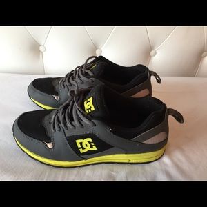 Men’s DC Athletic Shoes Sz 10.5
